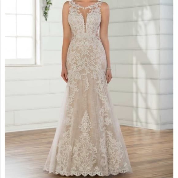 Essence Of Austrailia Wedding D2548 - Picture 1 of 11